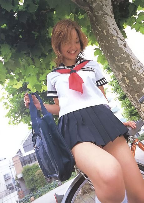 Hot sexy asian idol showing off her curves in a skimpy bikini