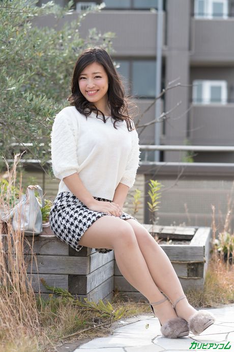 Chiaki Hidaka The Experience Of A 21 Years Old Girl